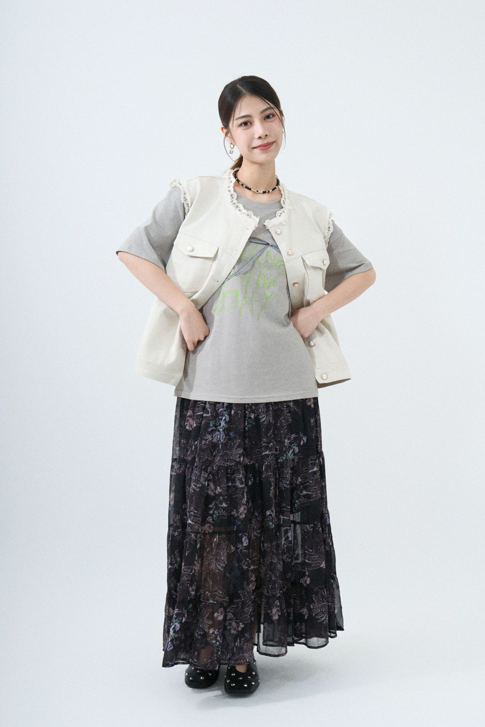 SS25_0141（背心外套＋Tee＋半截裙）