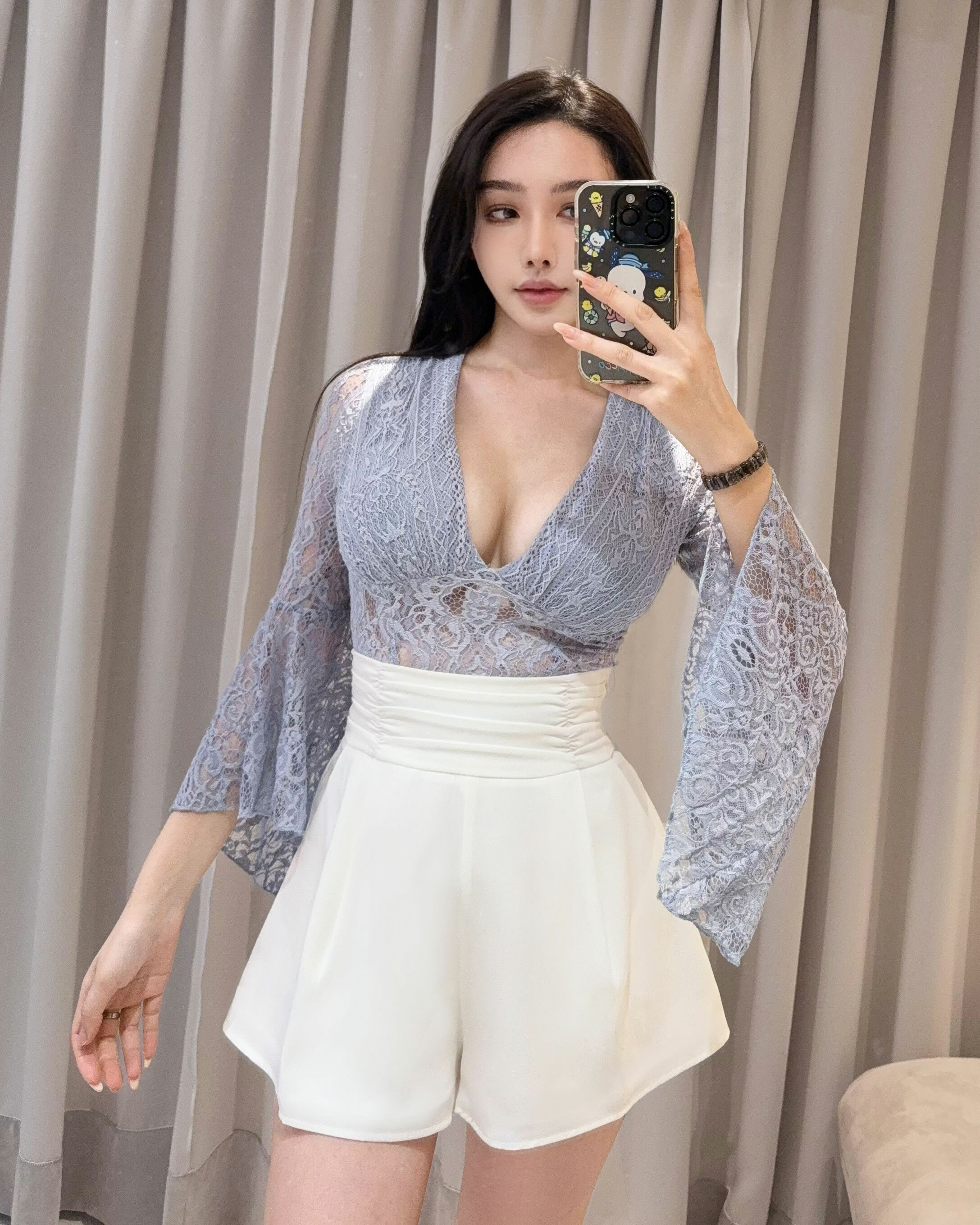 訂製-仙境蕾絲深V水袖上衣