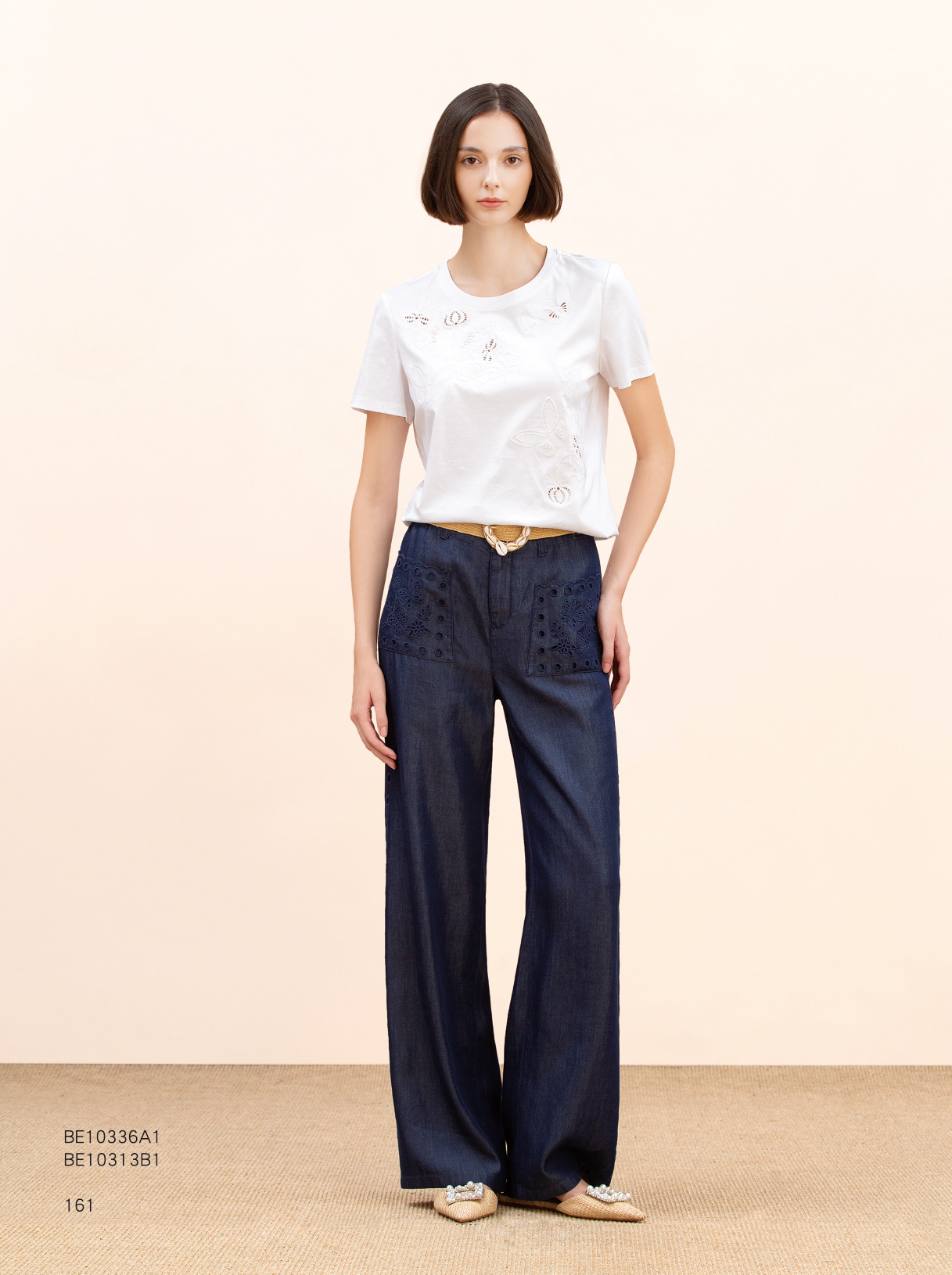 BE10336A1 蝴蝶壓紋上衣