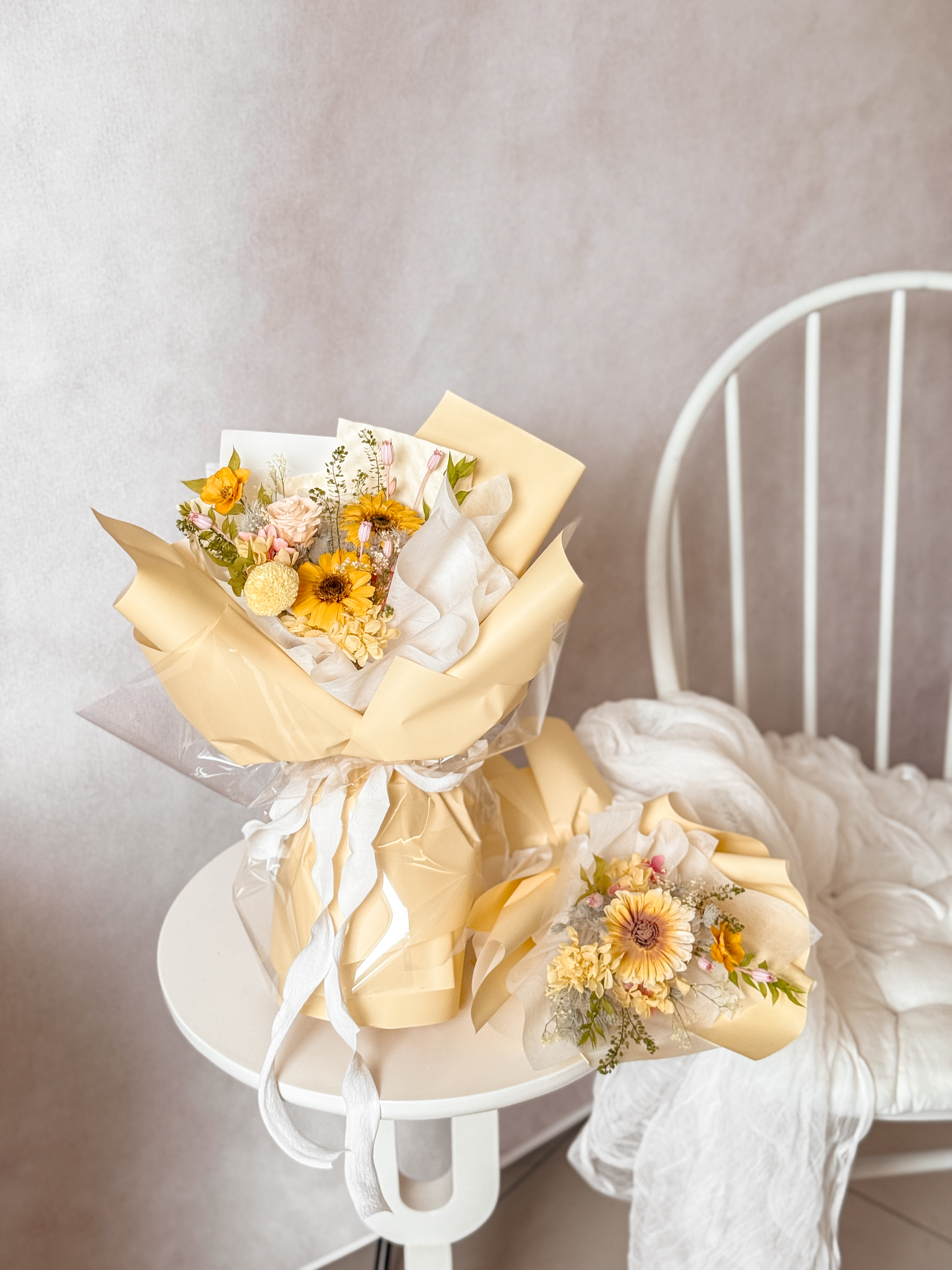 曙光燦爛畢業永生花束