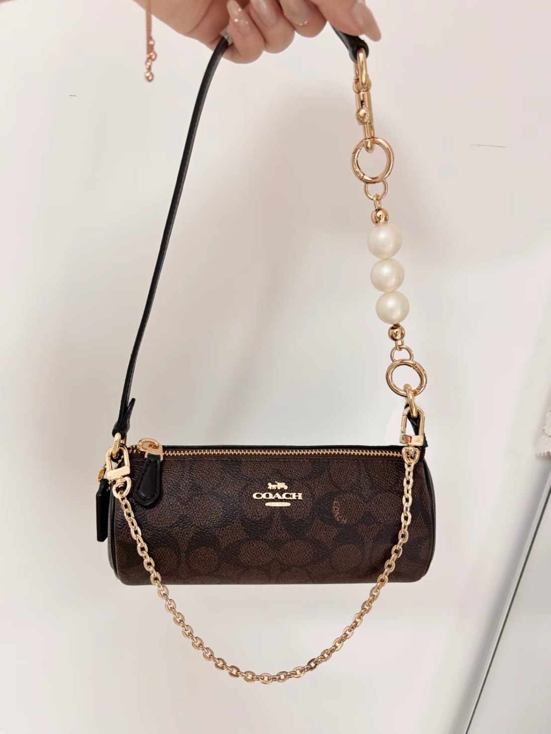 COACH NOLITA 20 金標LOGO 經典老花 筆筒包
