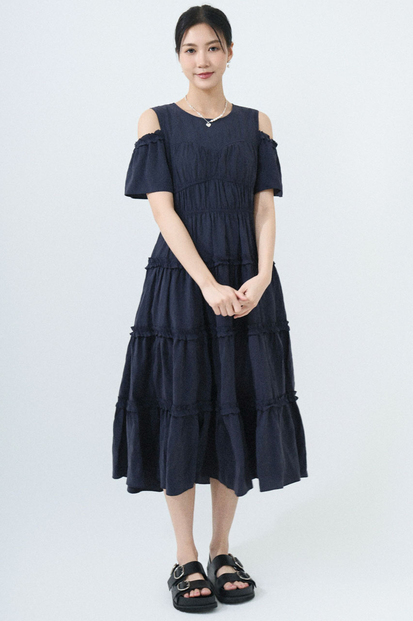 露肩短袖蛋糕連身長裙 (現貨款式）