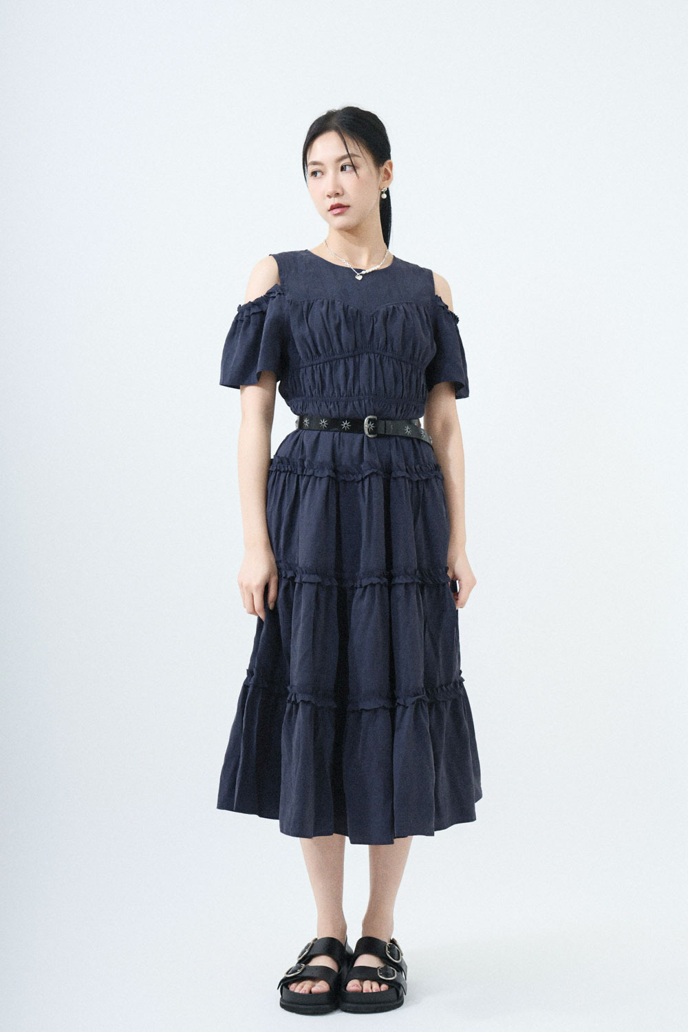 露肩短袖蛋糕連身長裙 (現貨款式）