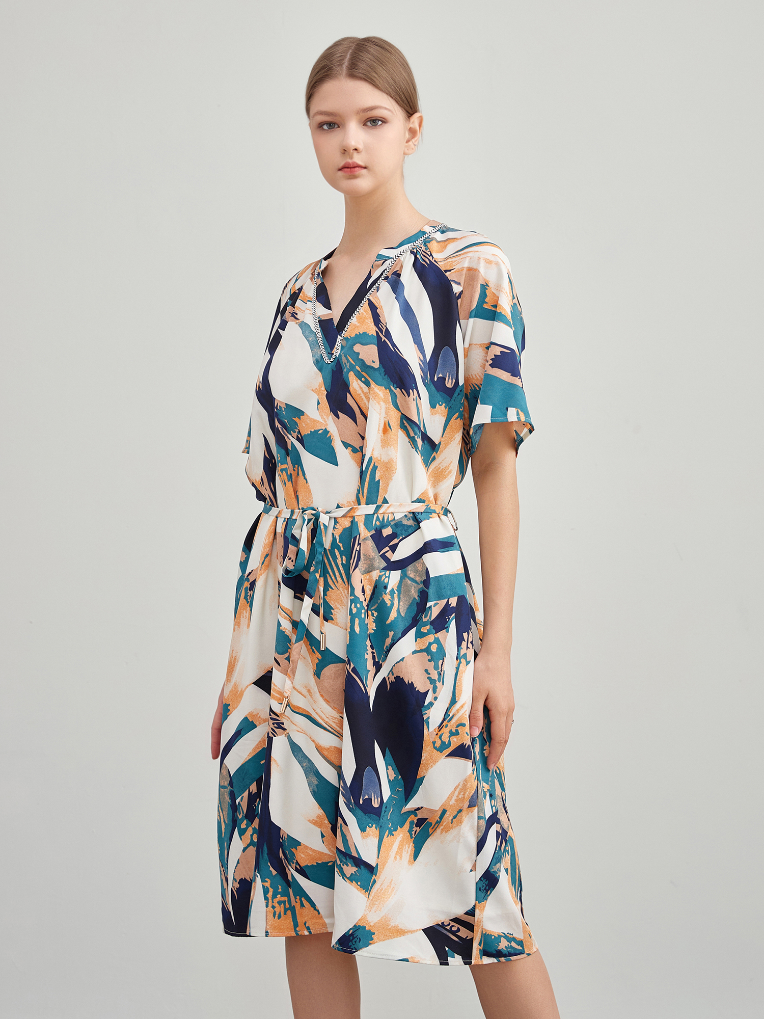 mi-tu 印花V領連身裙