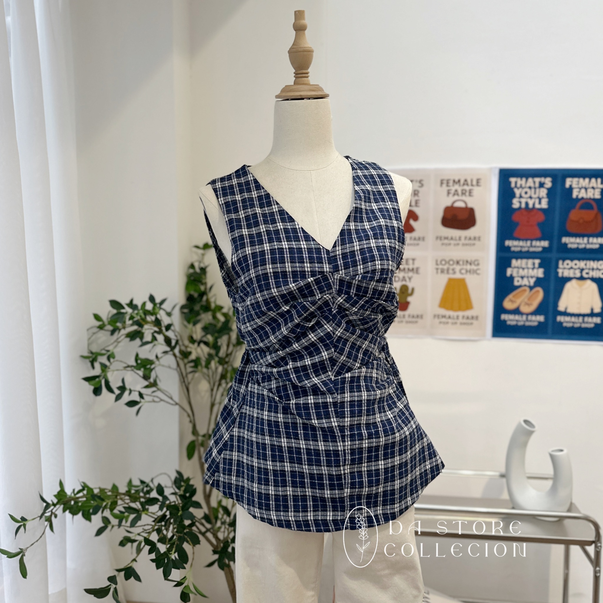 後簍空野餐格紋背心/二色