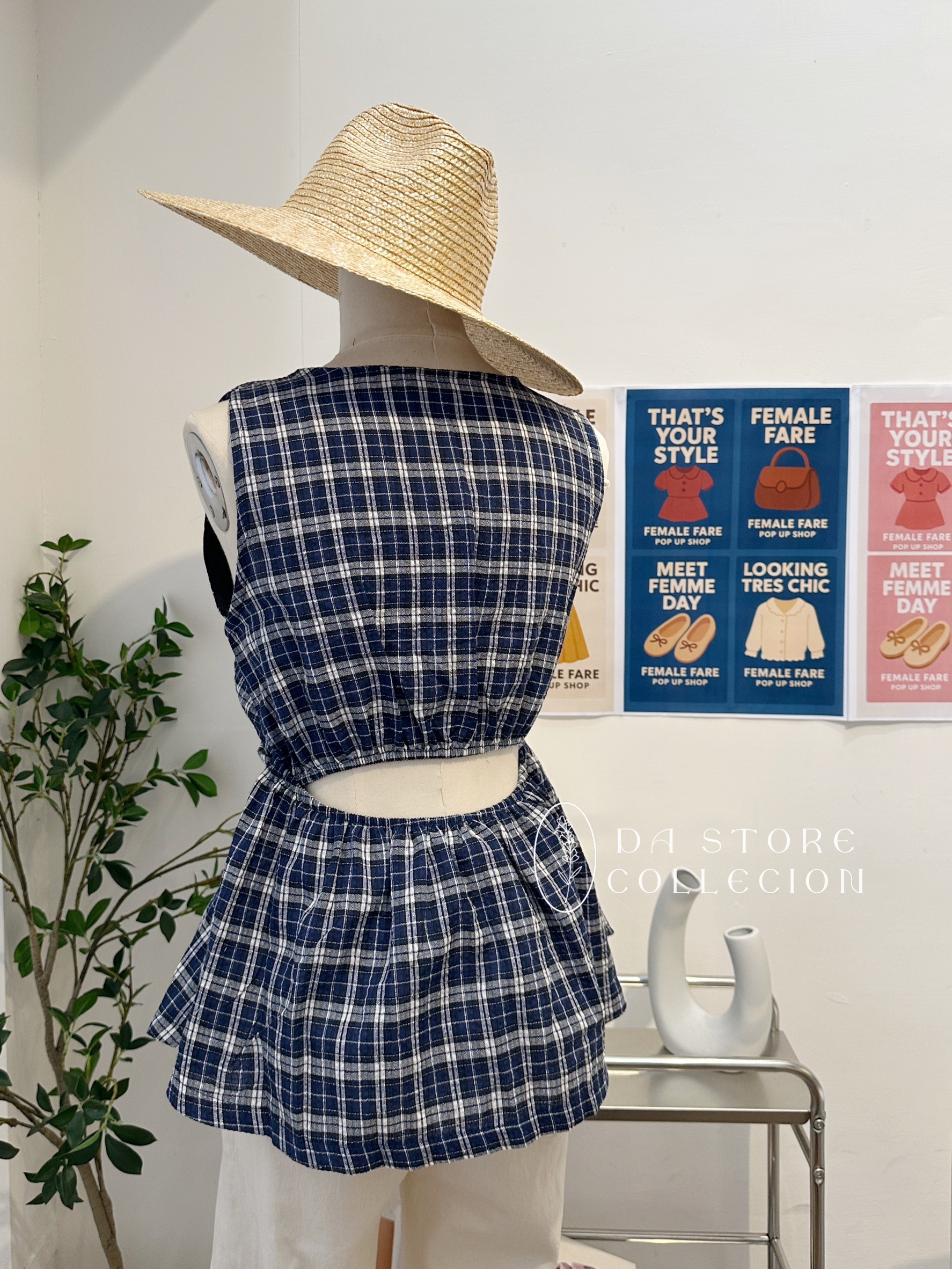 後簍空野餐格紋背心/二色