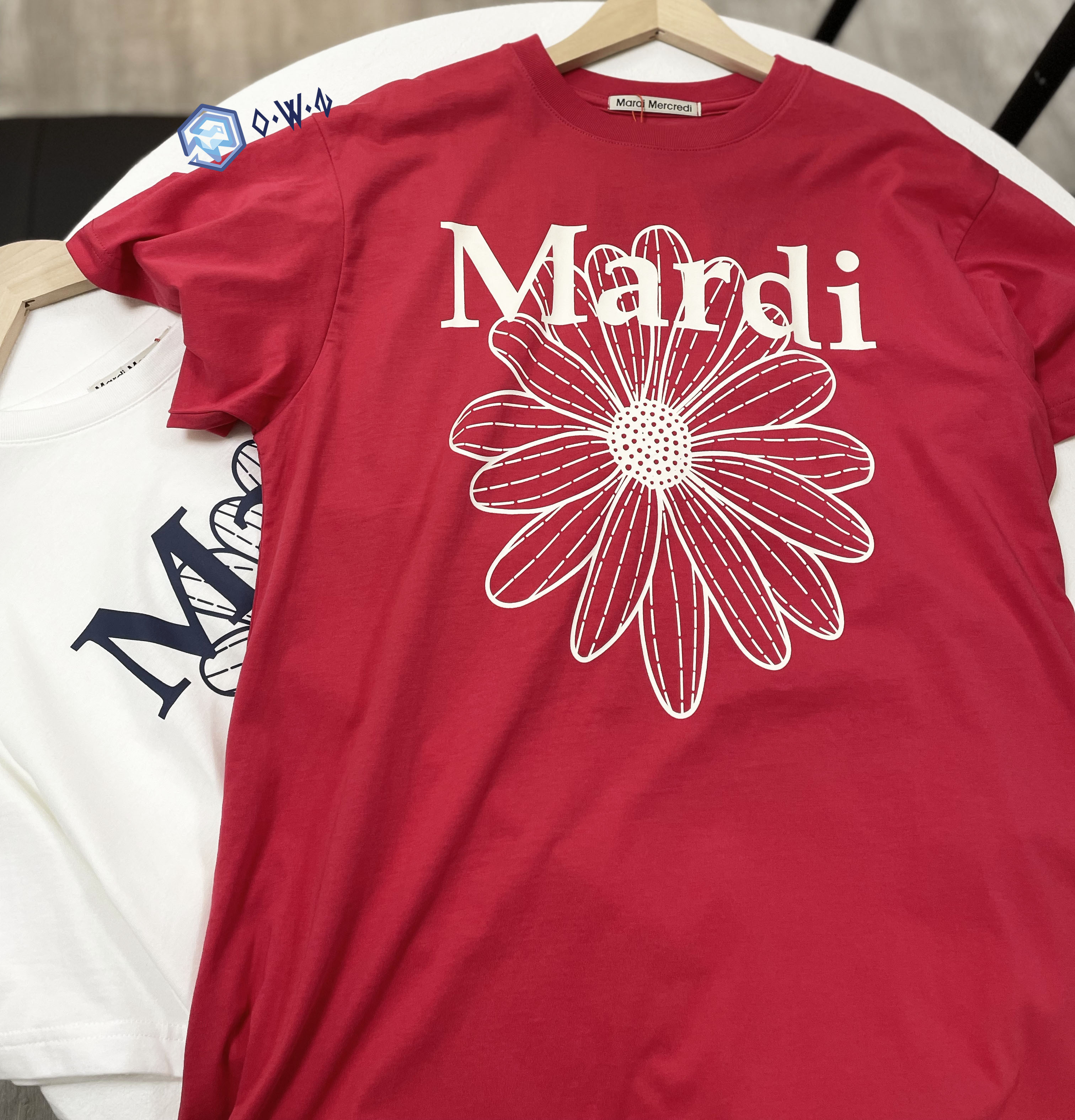 【OWN】Mardi Mercredi 短袖上衣 雛菊 花花 單一尺寸 紅 RED IVORY MFK42JSS003RDIV