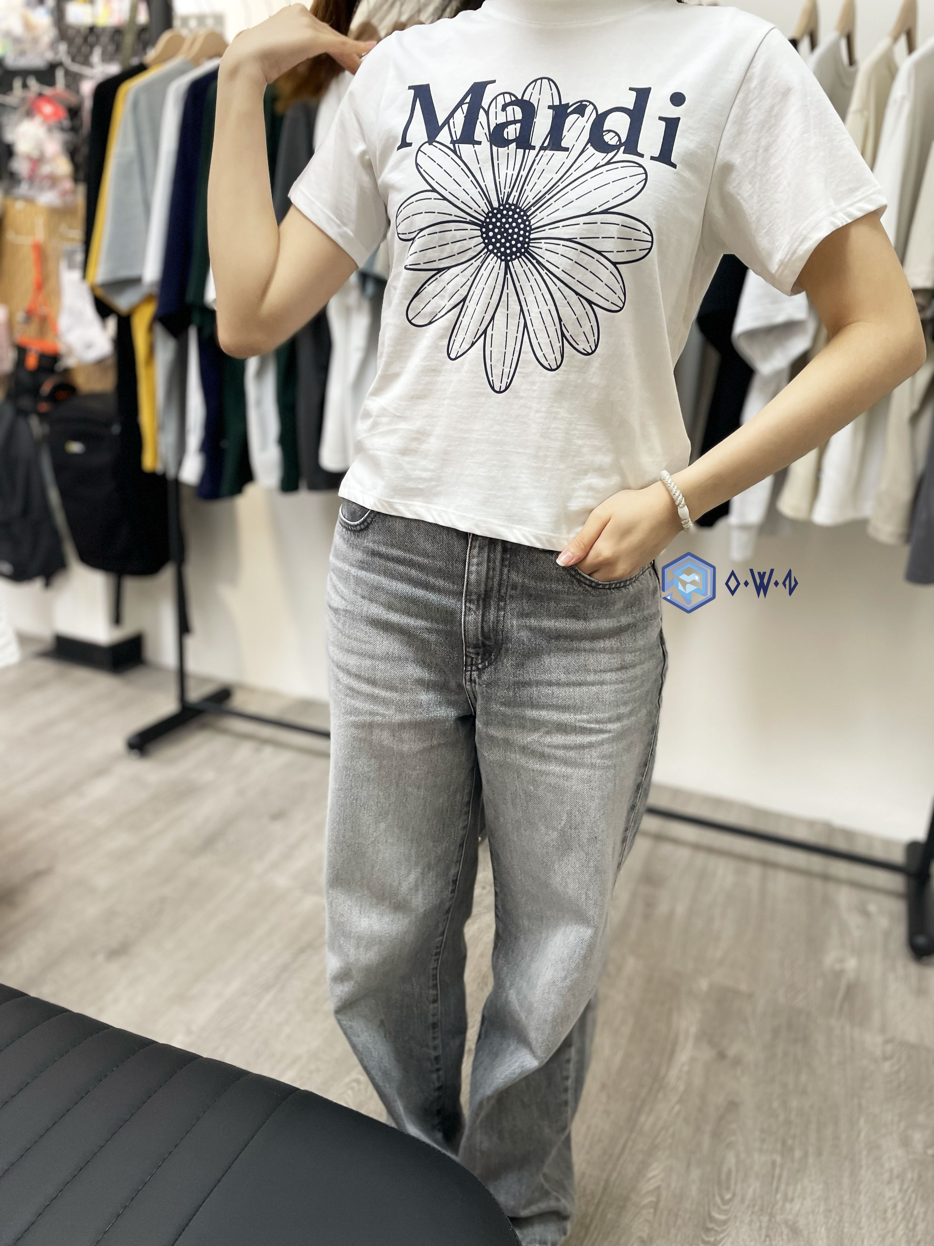 【OWN】Mardi Mercredi 短袖上衣 雛菊 經典款 花花 單一尺寸 短版 白藍 IVORY NAVY MFK42JSS0010IVNY