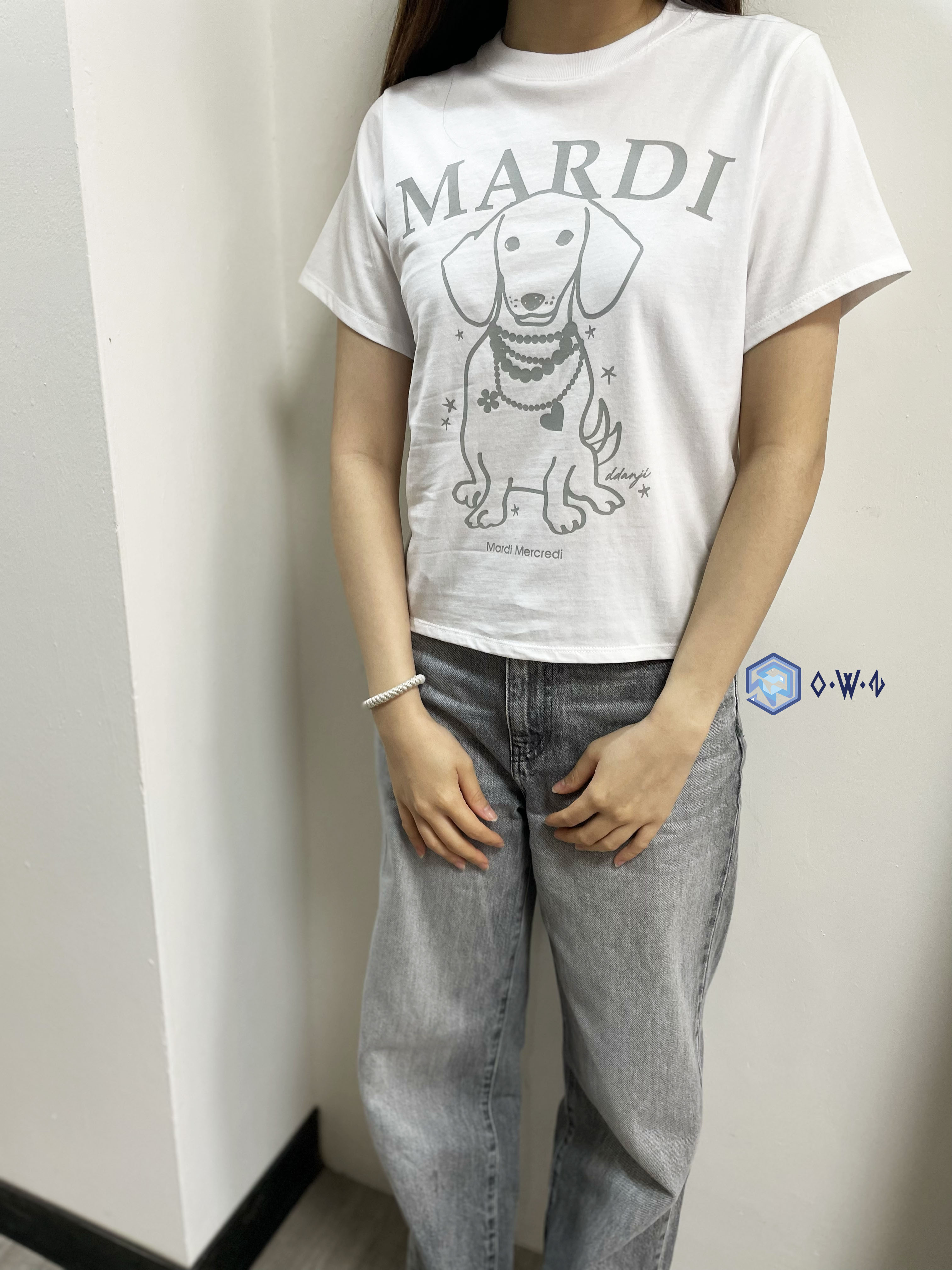 【OWN】Mardi Mercredi 短袖上衣 臘腸 狗狗 單一尺寸 短版 白灰 WHITE LIGHTGREY MFK43JSS013WHLG