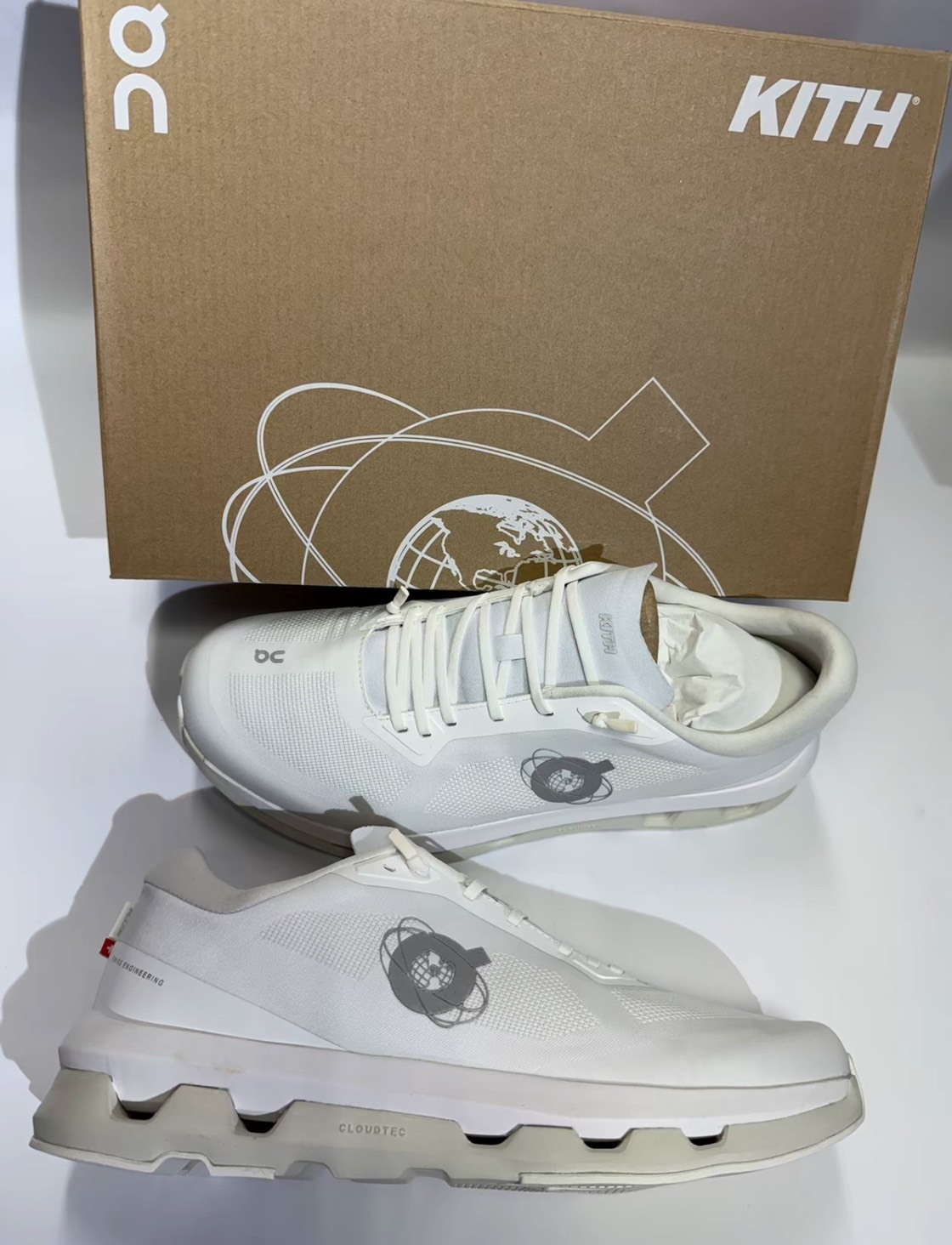 KITH x On Cloudzone 聯名白色男款 跑步鞋