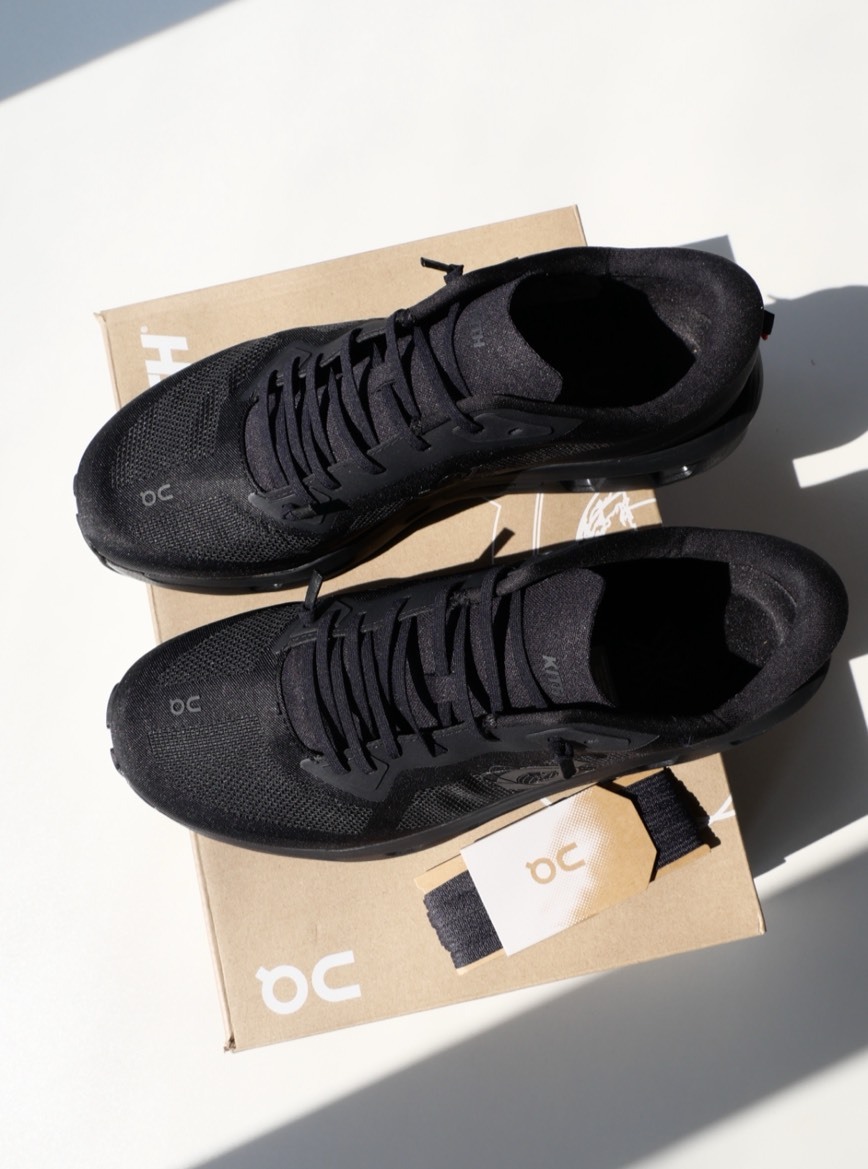 KITH x On Cloudzone 黑色男款 跑步鞋