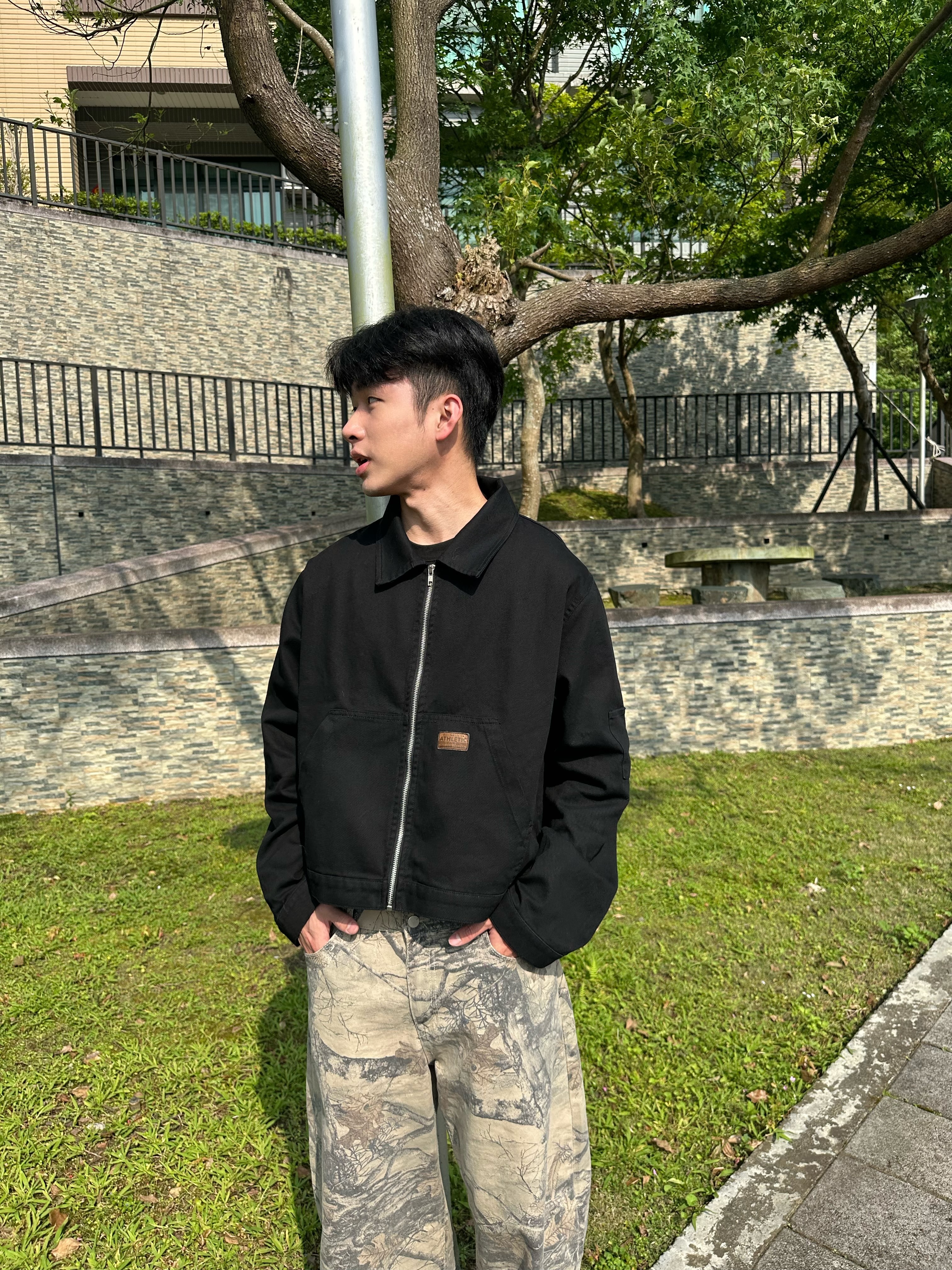 卡哈感 皮標 刺繡 工裝 短版夾克