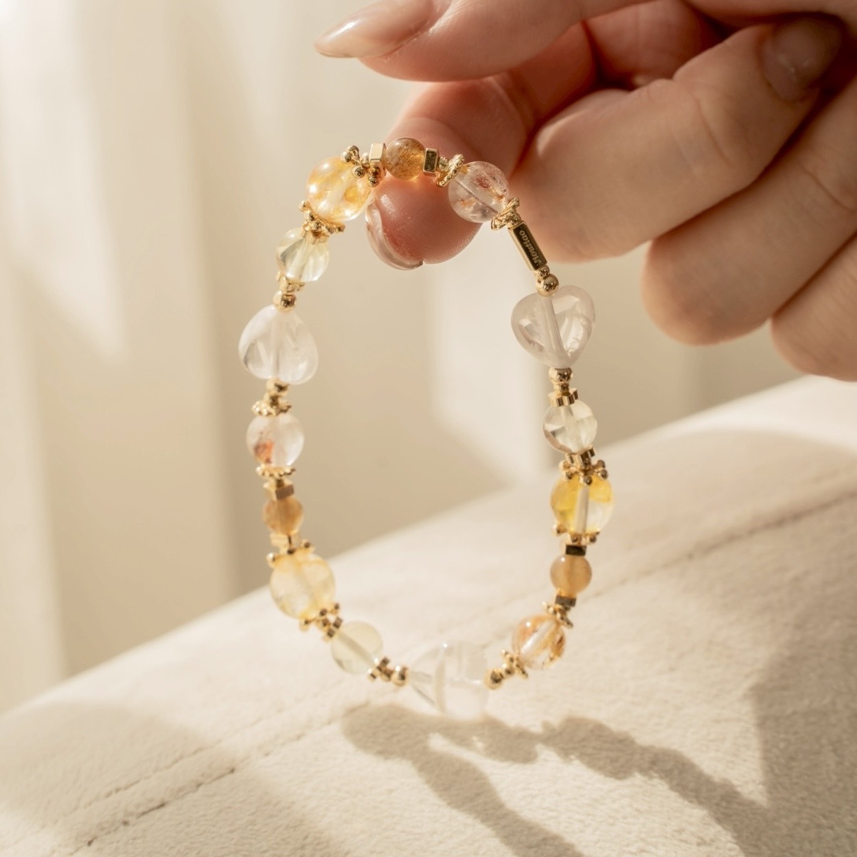 情感連結：雪花幽靈｜骨幹金太陽｜錦鯉膠花｜檸檬晶｜黃膠花