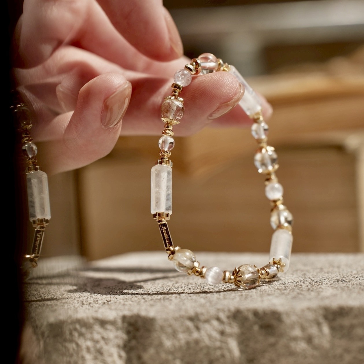 為自己而戰：藍針｜拉絲紫鋰輝｜白水晶｜銀髮晶｜黃金拉長石