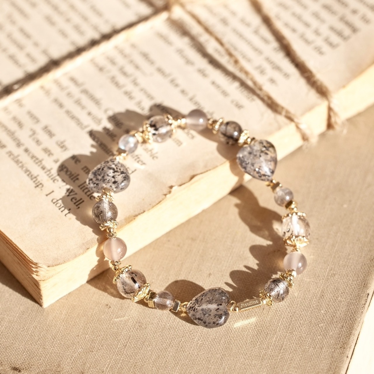 愛是動詞：銀超七｜閃靈鑽｜灰瑪瑙｜拉長石｜黑髮晶