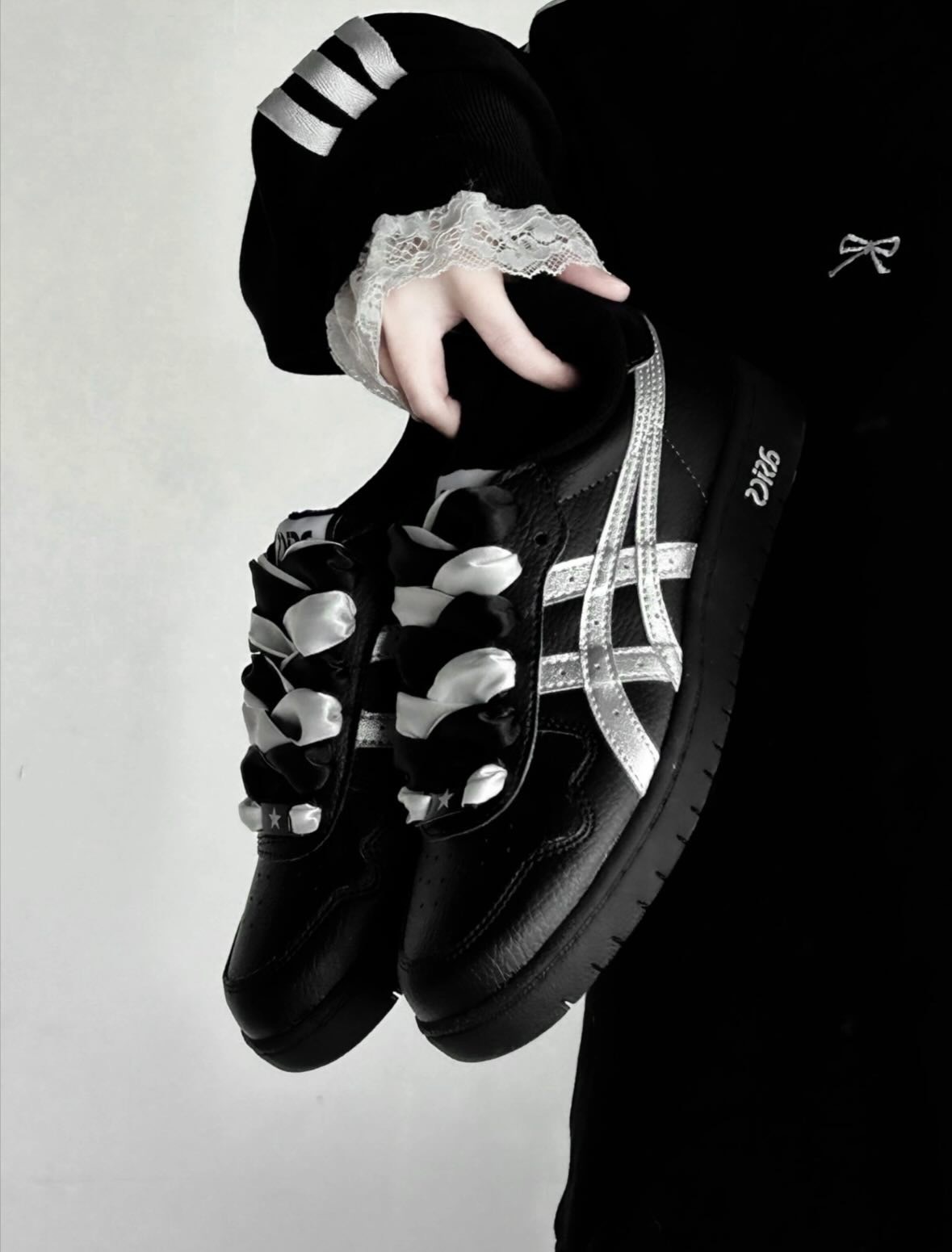 【訂製鞋款】 Asics Japan S 黑色 復古 荔枝紋 皮革 板鞋 雙鞋帶 黑銀 銀黑騎士 1203A033-001