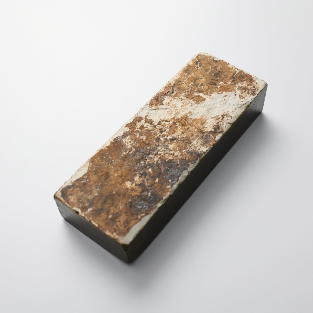 砥石 自然石　大型 大平山合砥天然砥石三十型最高級品No.016