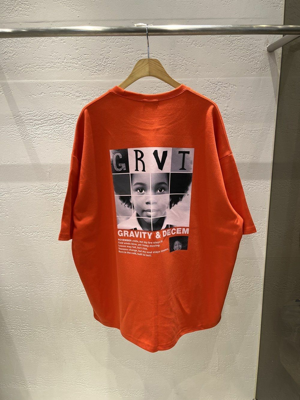 英文字圖案短袖Tee 10.GVTY-0203T