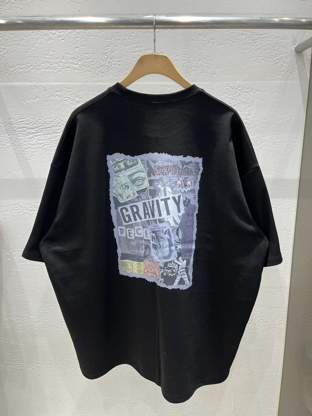 英文字圖案短袖Tee 10.GVTY-0205T