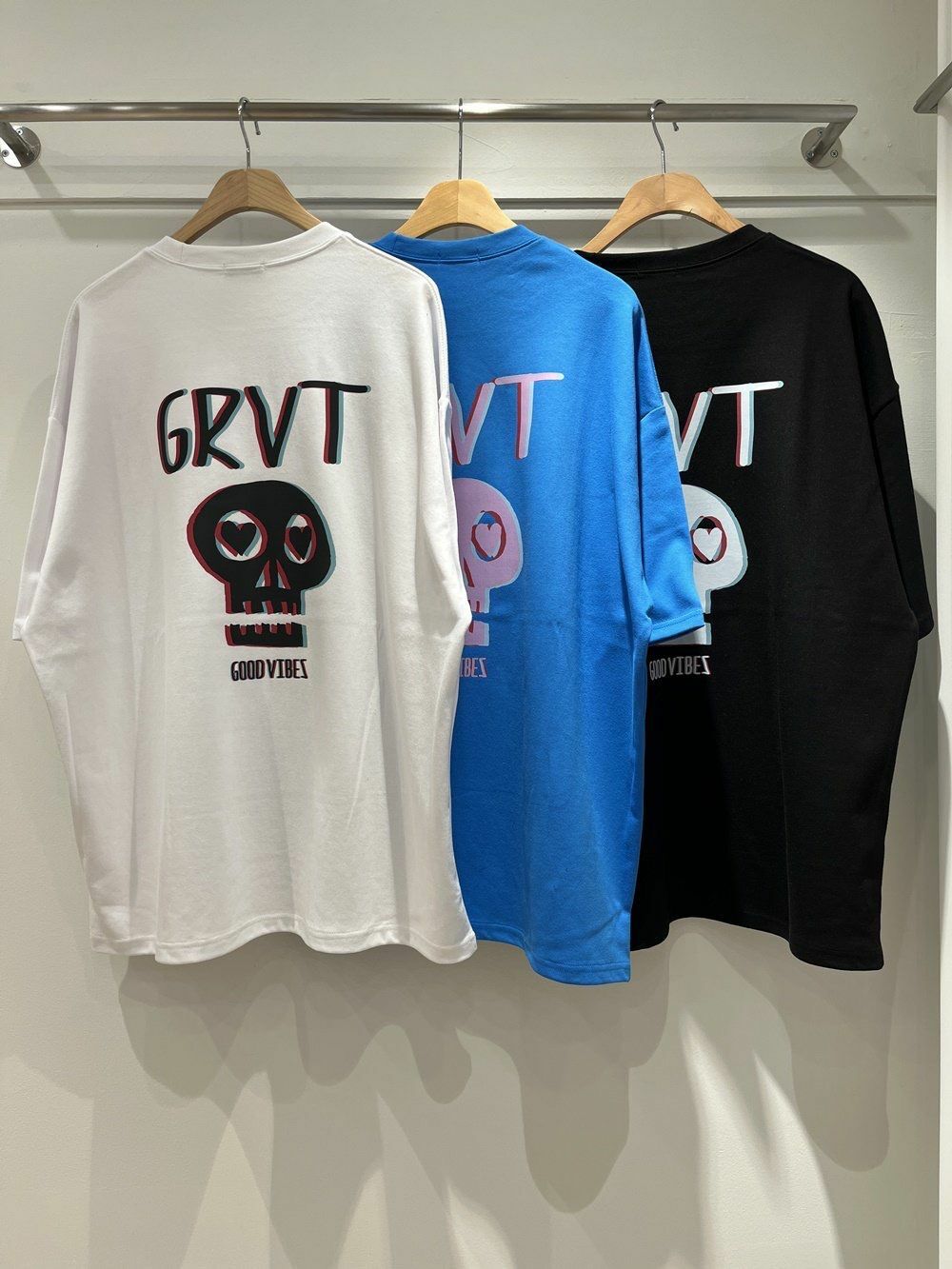 英文字圖案短袖Tee 10.GVTY-0213T