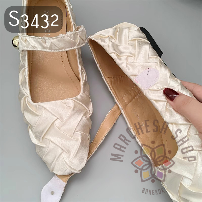 S3432 - 立體皺摺扣帶方頭平底鞋