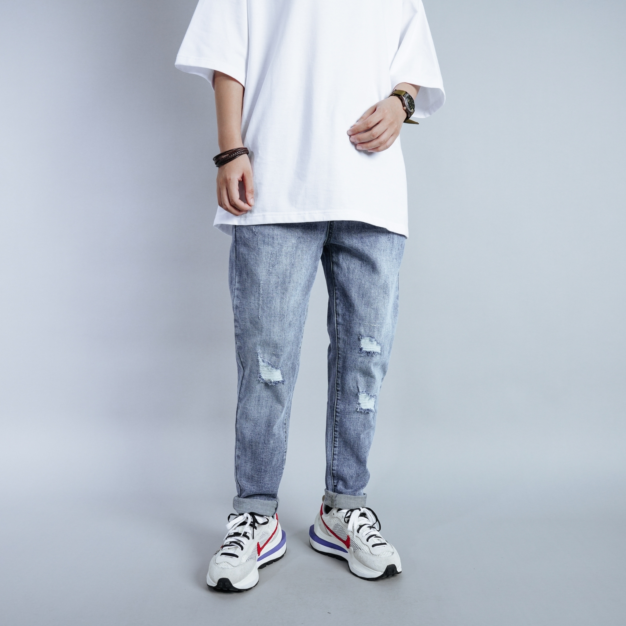 #預購 SBG 上寬下窄彈力抓破補釘牛仔褲 039