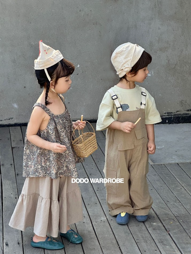 DDB04B003KI  DODO Wardrobe - 卡其色吊帶工人褲