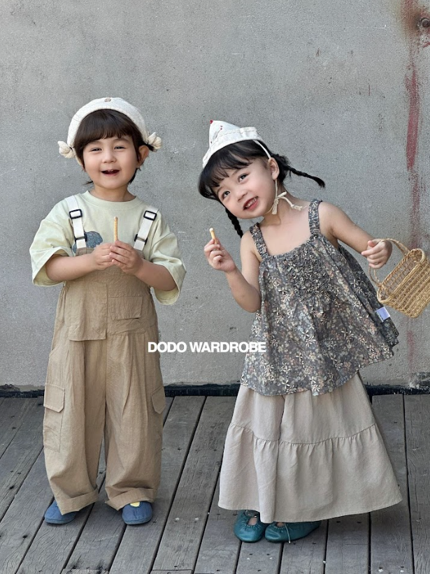 DDB04B003KI  DODO Wardrobe - 卡其色吊帶工人褲