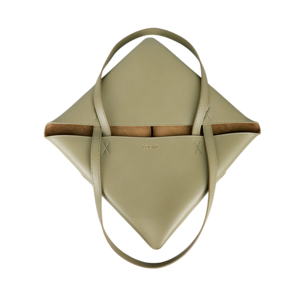 【LOEWE】Puzzle 亮面小牛皮摺疊托特包(尤加利綠) A657G50X01 4787