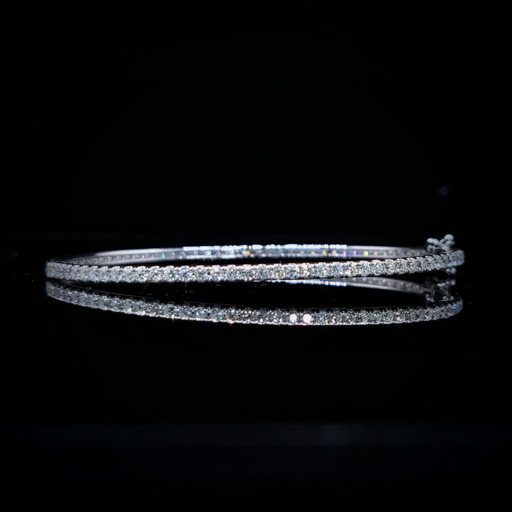 全新18K白金1卡41份鑽石手鈪