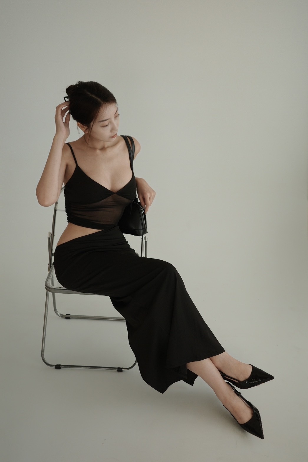 露腰透膚細肩長洋裝