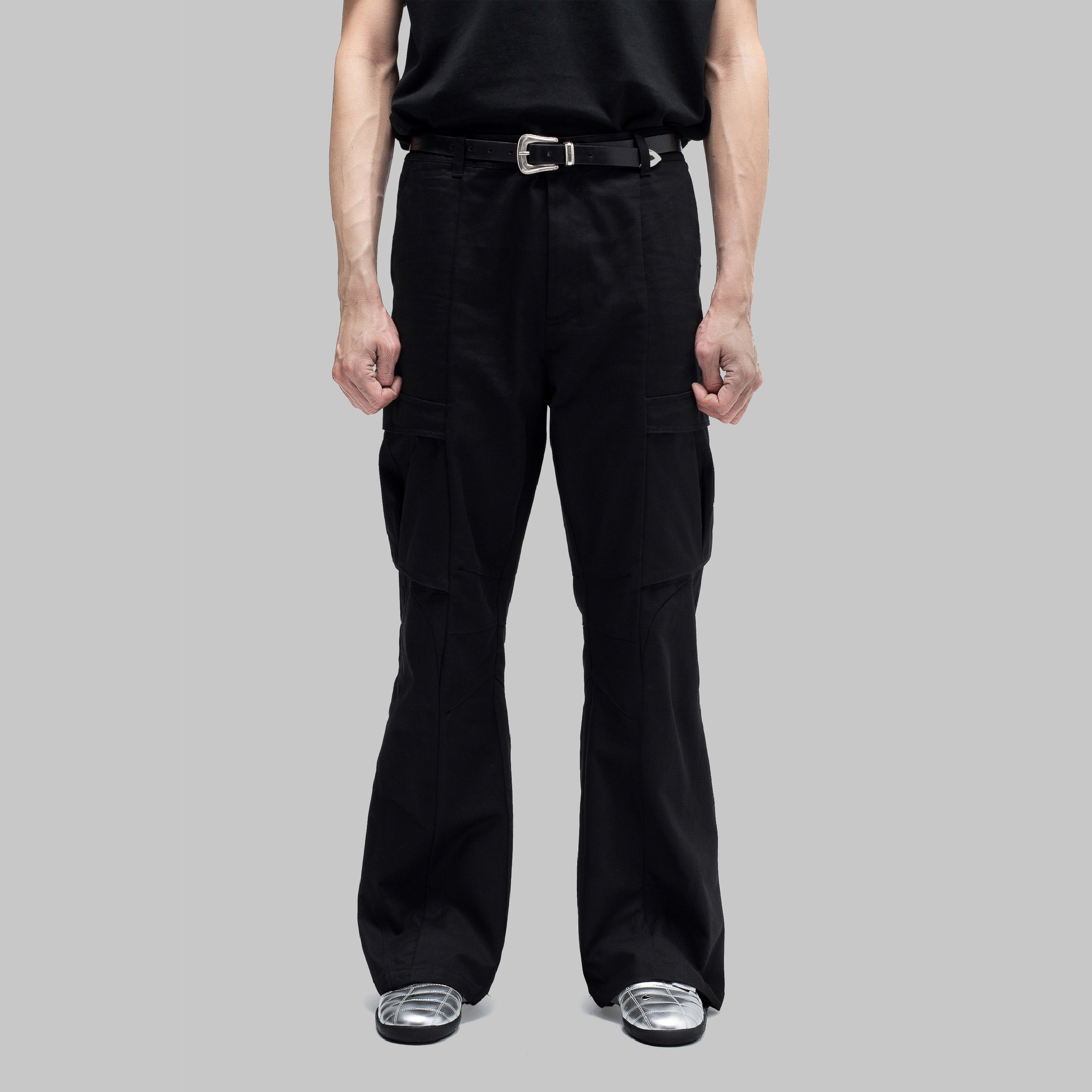 Anonymous Talking Flared Cargos Pants 喇叭工作褲