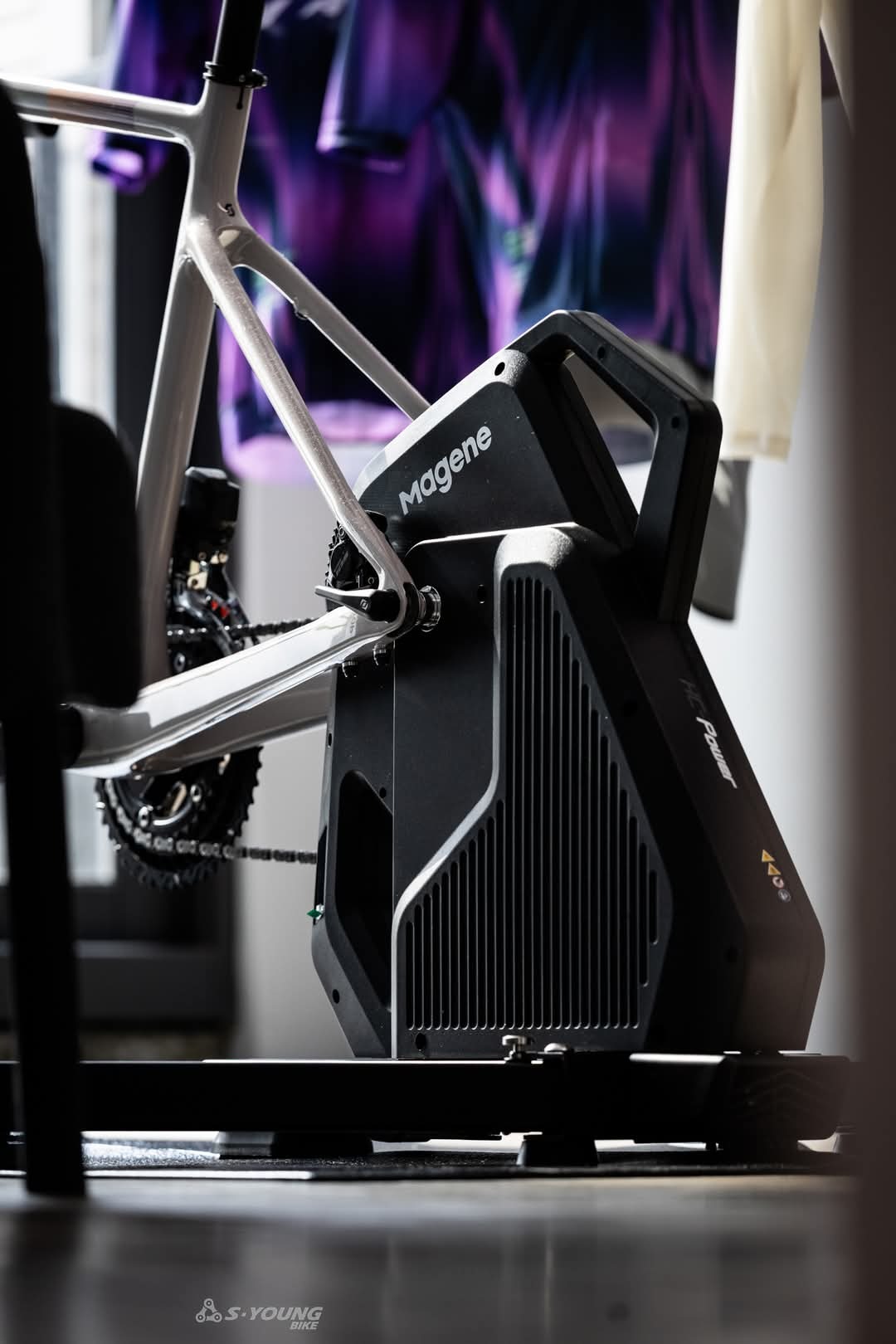 新款【Magene邁金】T500 智慧直驅訓練台 / 免插電、可折疊