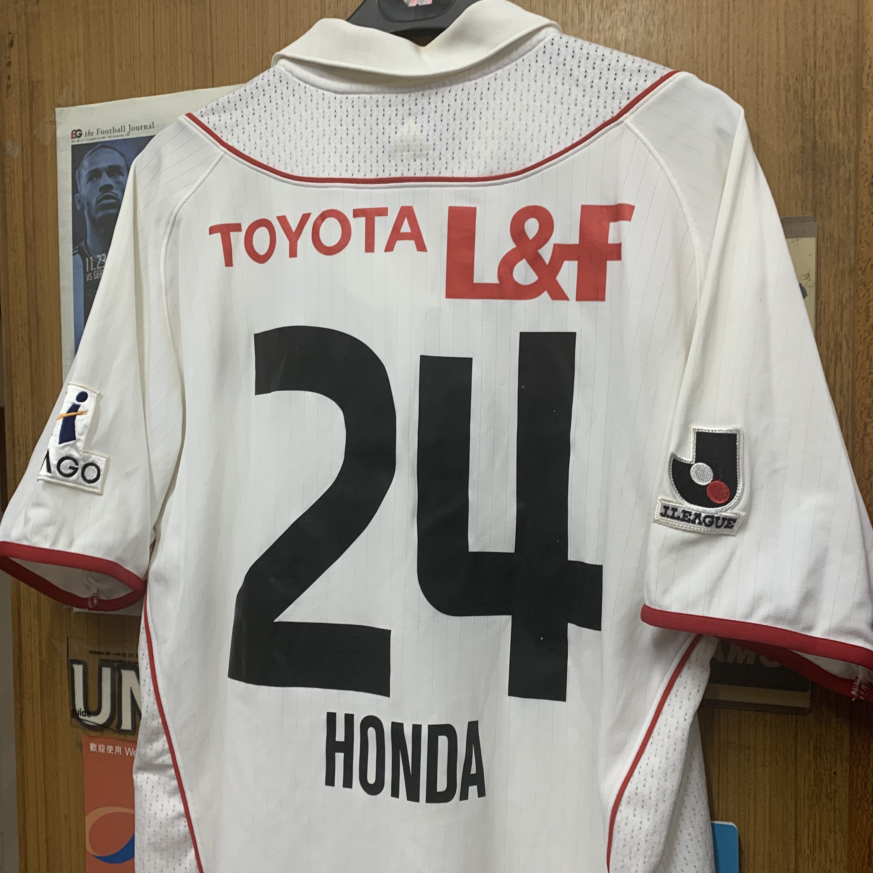 2005 Nagoya Grampus Away Shirt with 24 HONDA  [Used, O-XO 80% New]