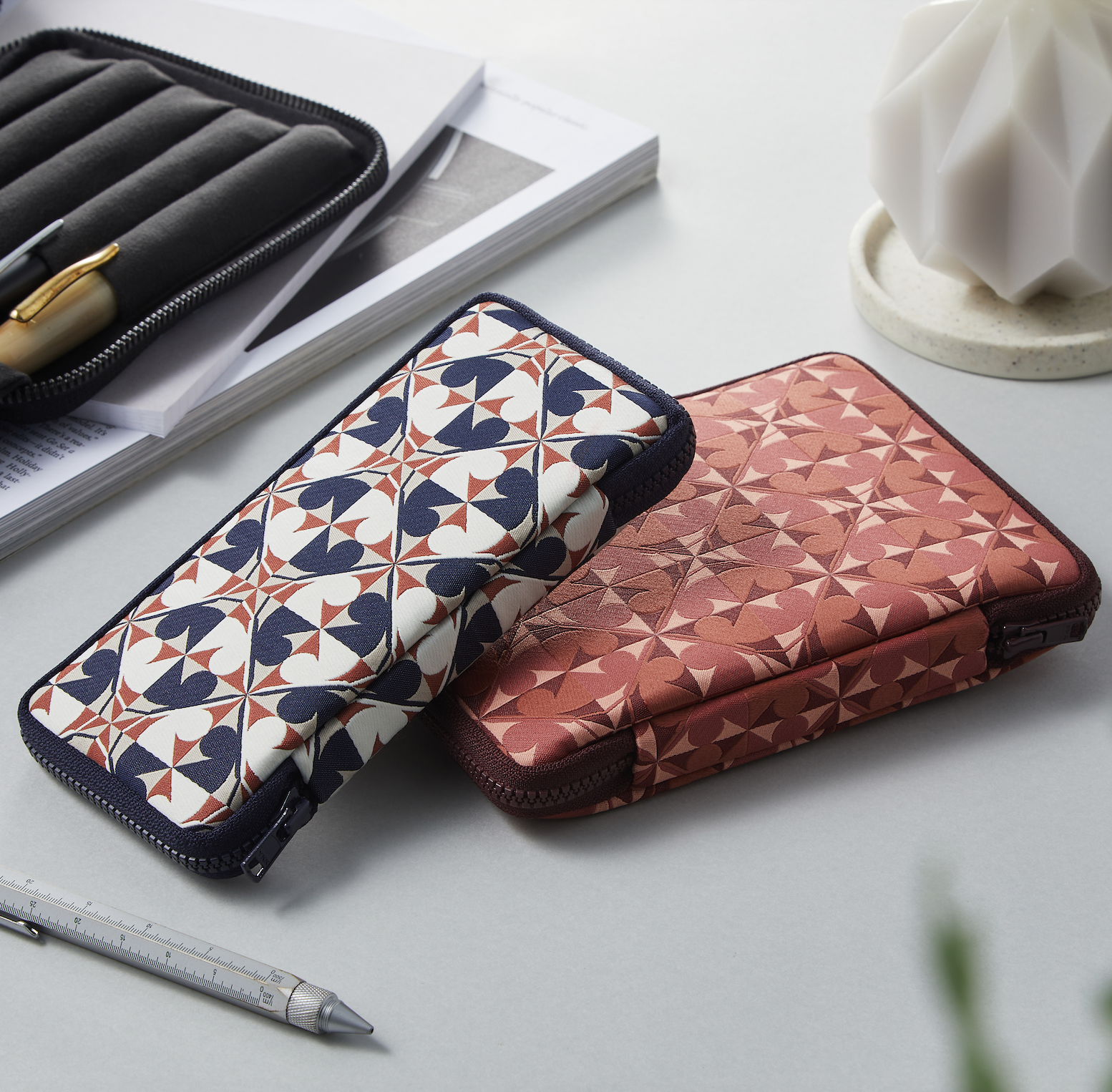 Kyokuhaku 3入拉鍊筆袋 探索