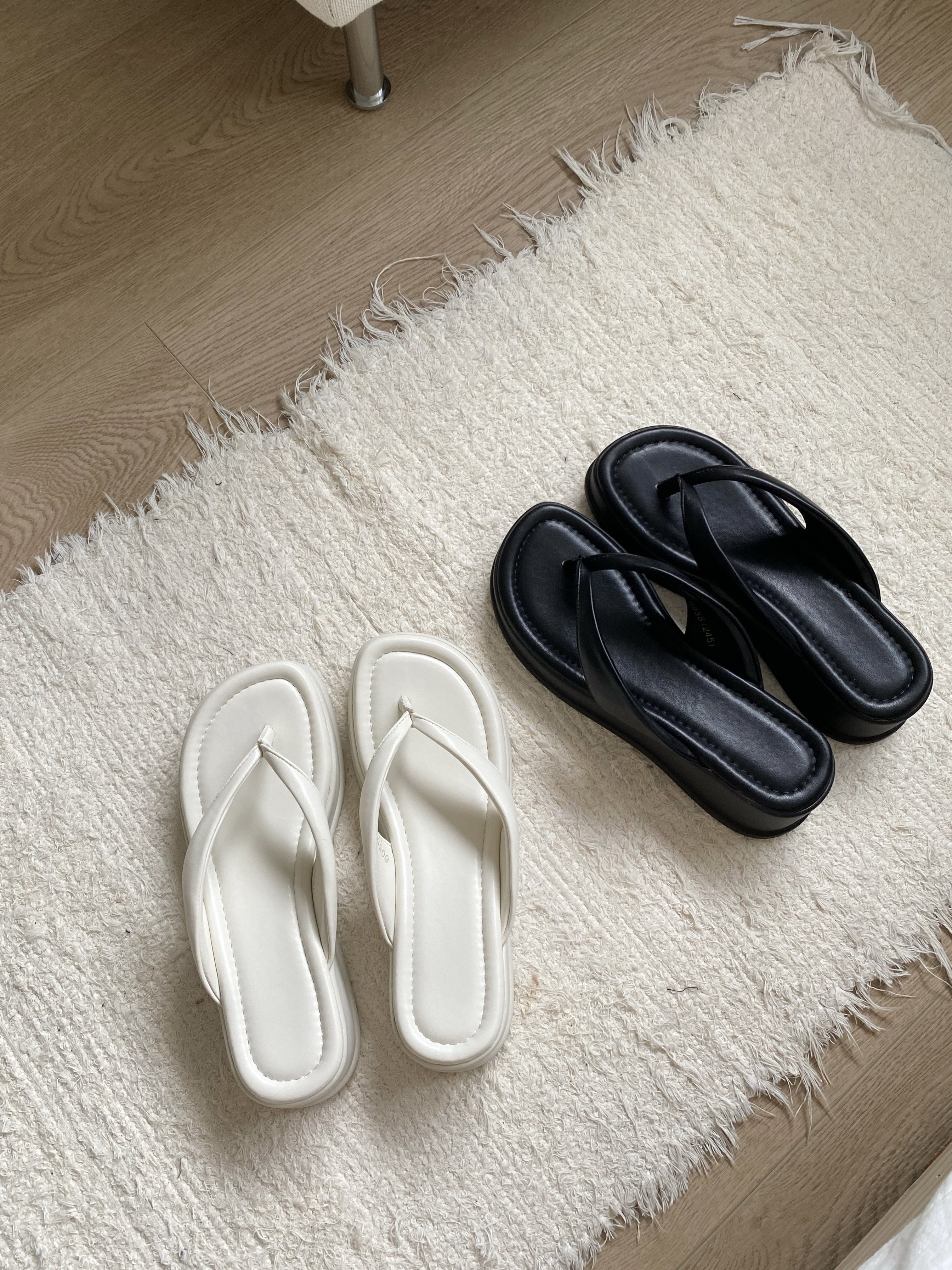 簡約厚底人字涼拖鞋