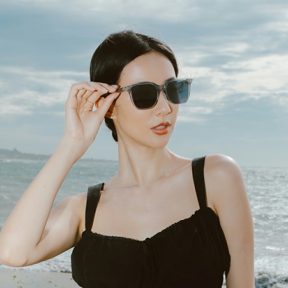 【KlassiC.】F002 C2 (透灰 深灰偏光鏡片) 摺疊方框太陽眼鏡♣TAC偏光片