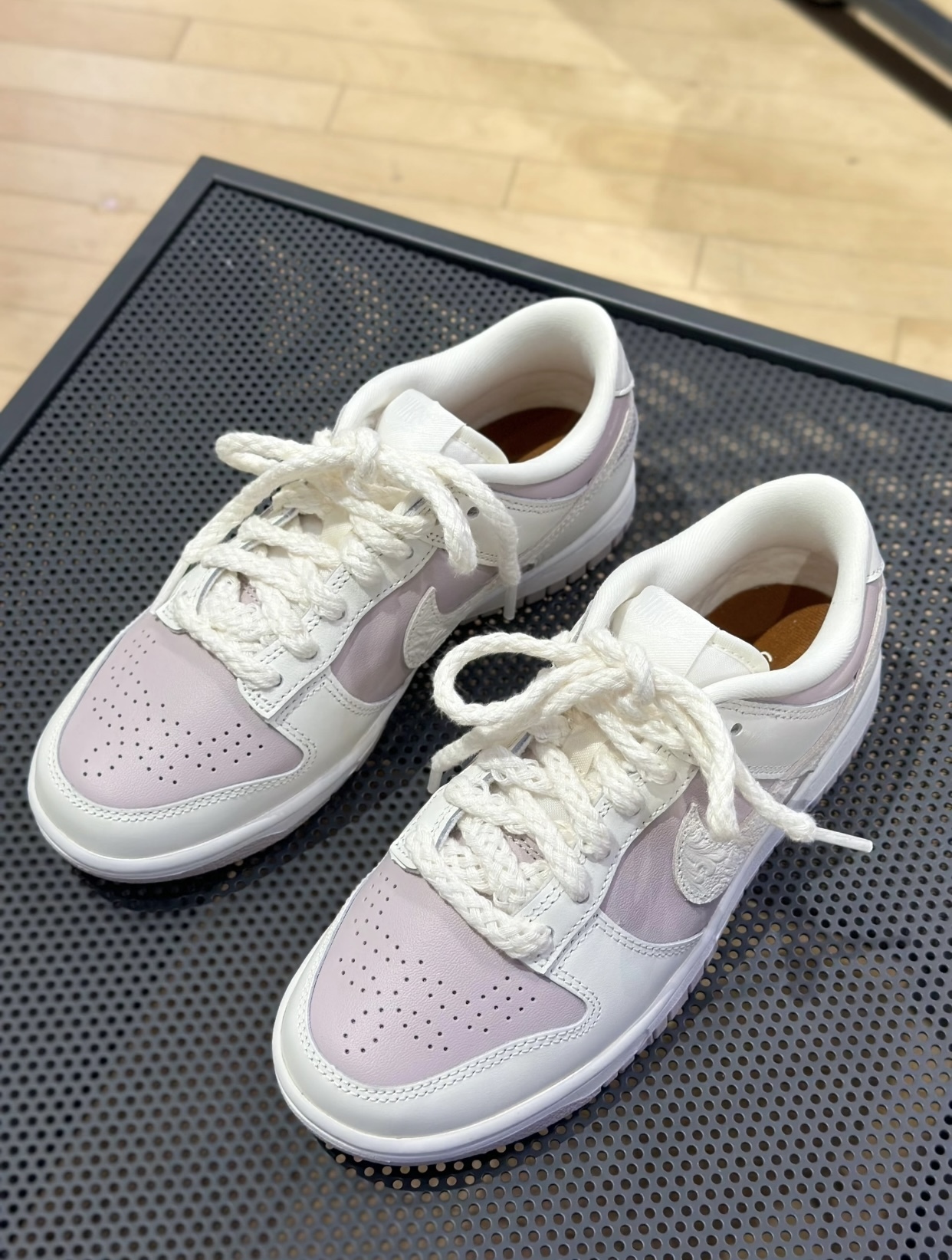 【預訂】NIKE DUNK LOW 椰奶芋泥浮雕 - WOMEN