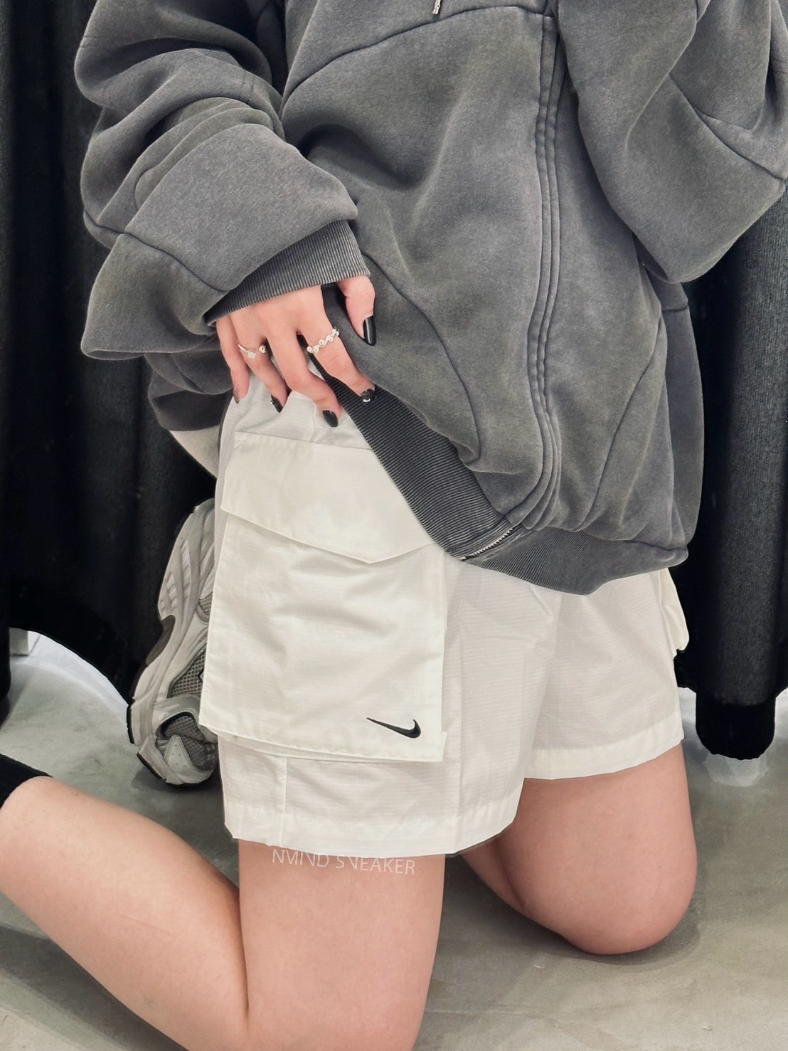 NIKE 大口袋寬鬆 工裝短褲