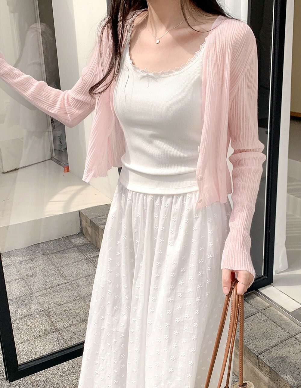 韓國grace muse授權 溫暖陽光細緻蕾絲滾邊壓紋背心