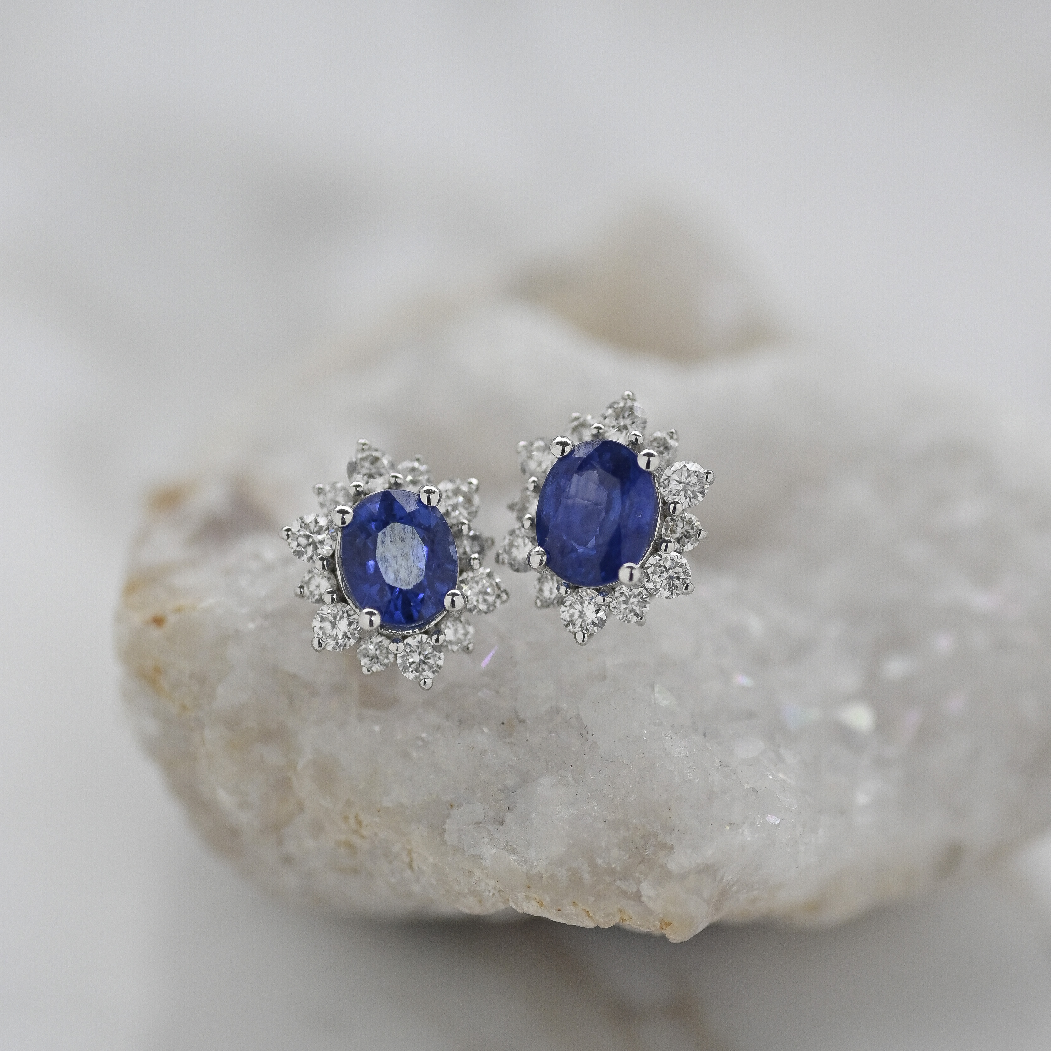 18k WG Blue Sapphire Diamond Earring