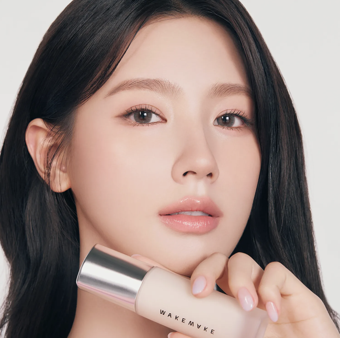 Wakemake 水感絲絨純素粉底液SPF30+ PA+++【5款色號】