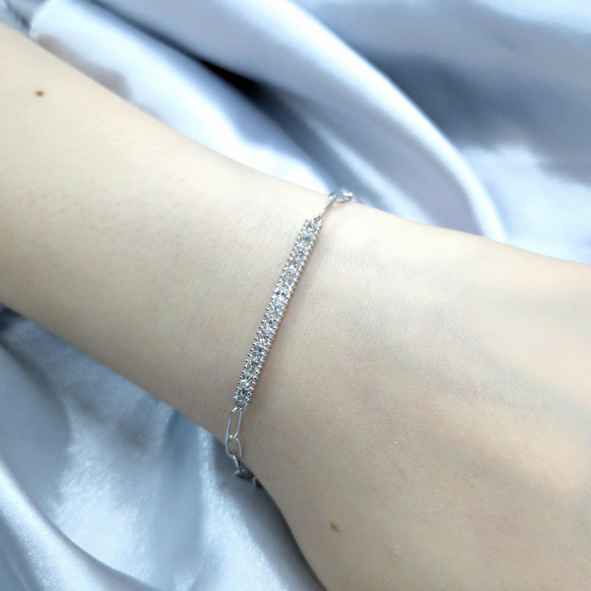 全新18K白金95份方形鑽石手鍊