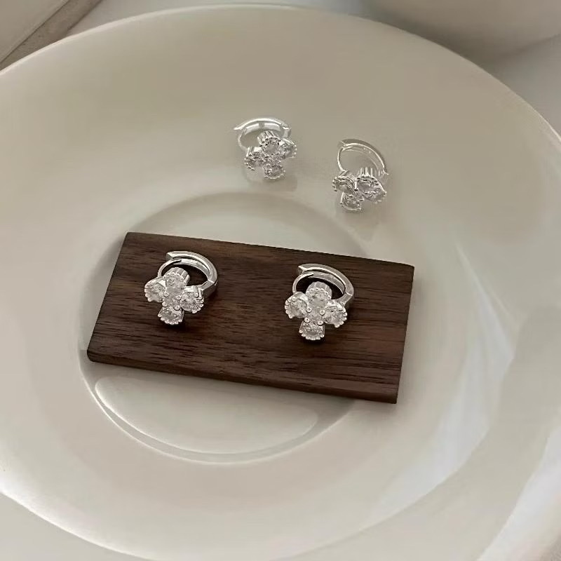 silver白金水鑽四葉草耳釦釘