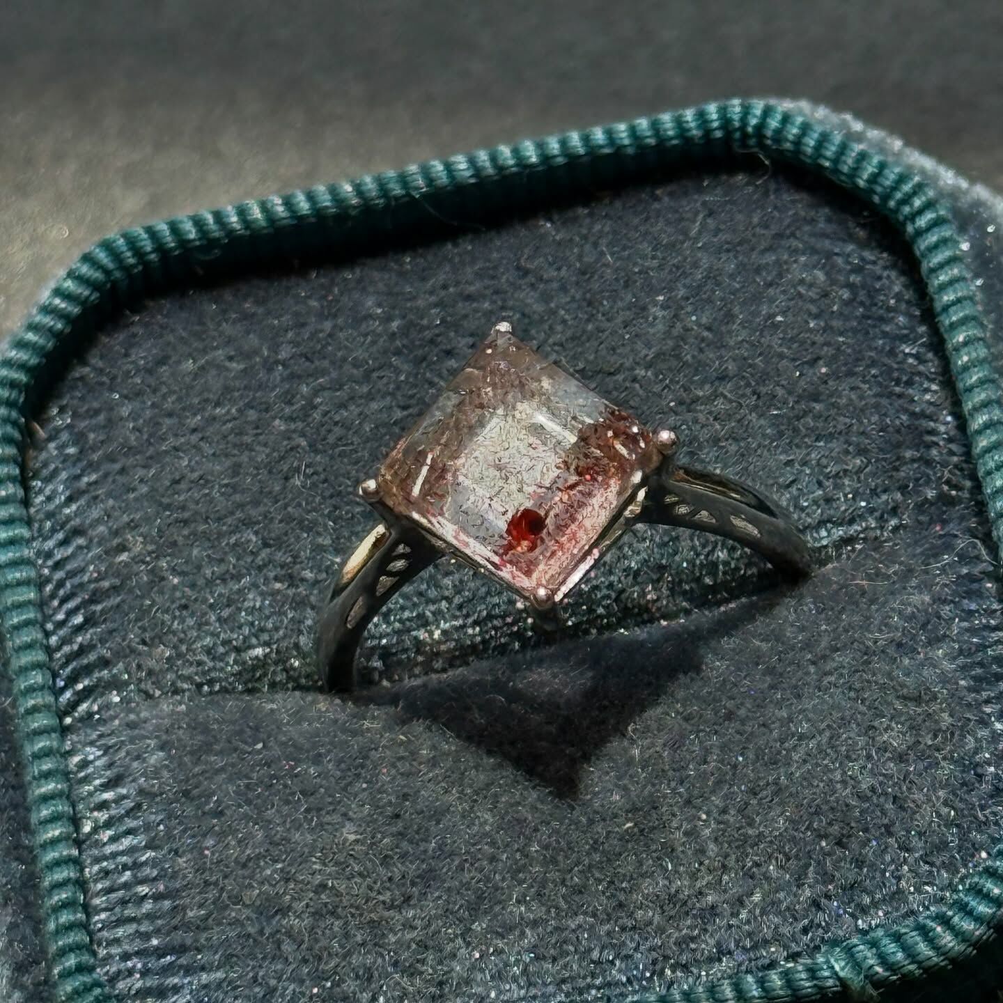 [原石] 金草莓超七 / 彼岸花超七 925銀戒指 水晶戒指