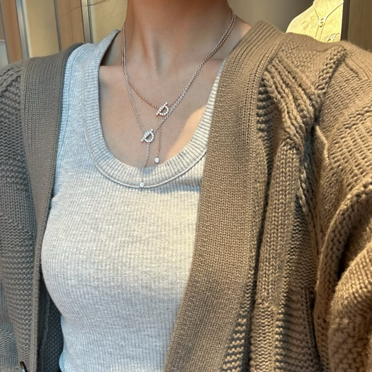 18k 小Q滿鑽長垂墜H”personalized定製項鍊