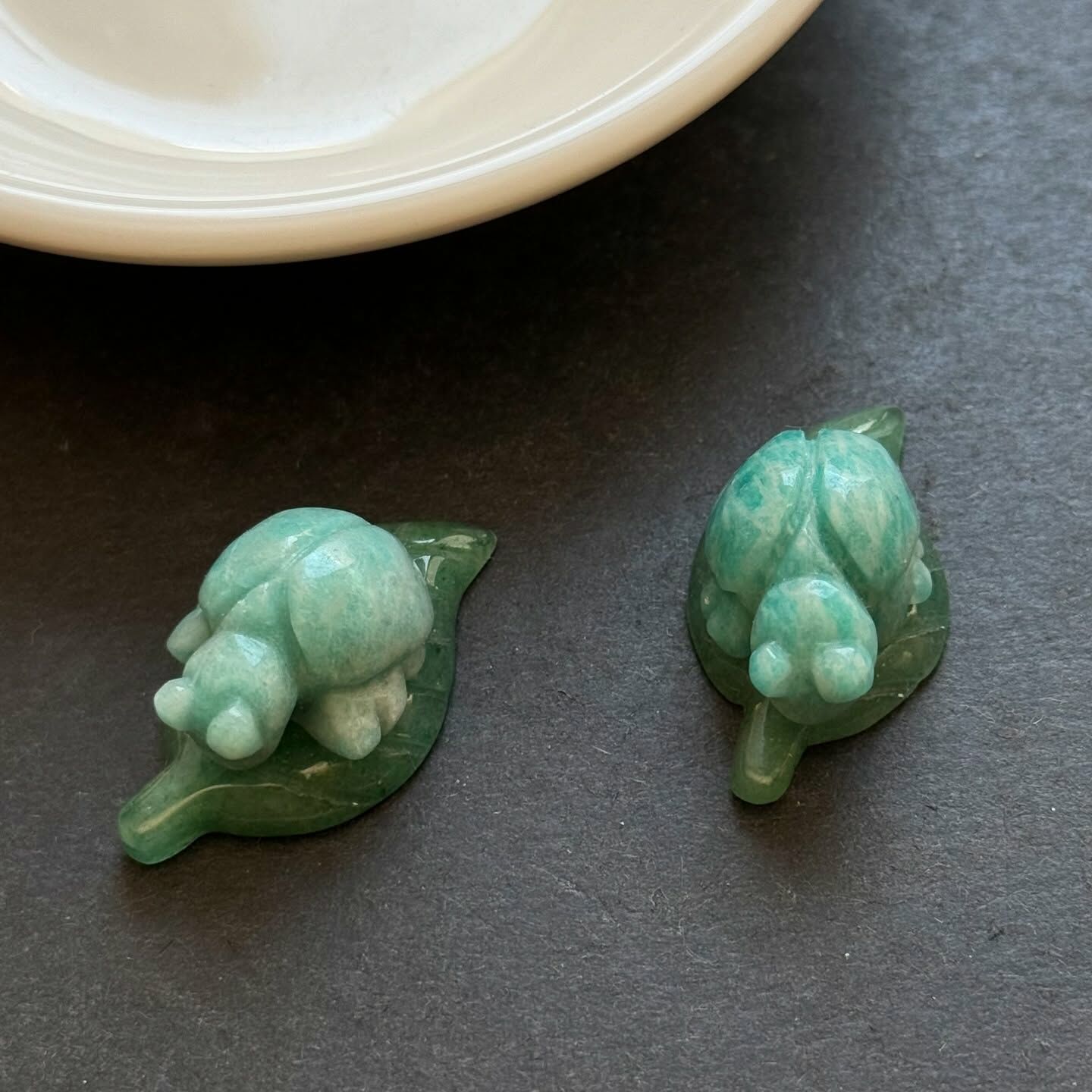 [原石] 瓢蟲在荷葉上 水晶小擺件