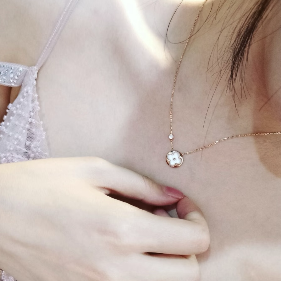 18k經典圓白玉貝神仙老花”水鑽高奢定製項鍊