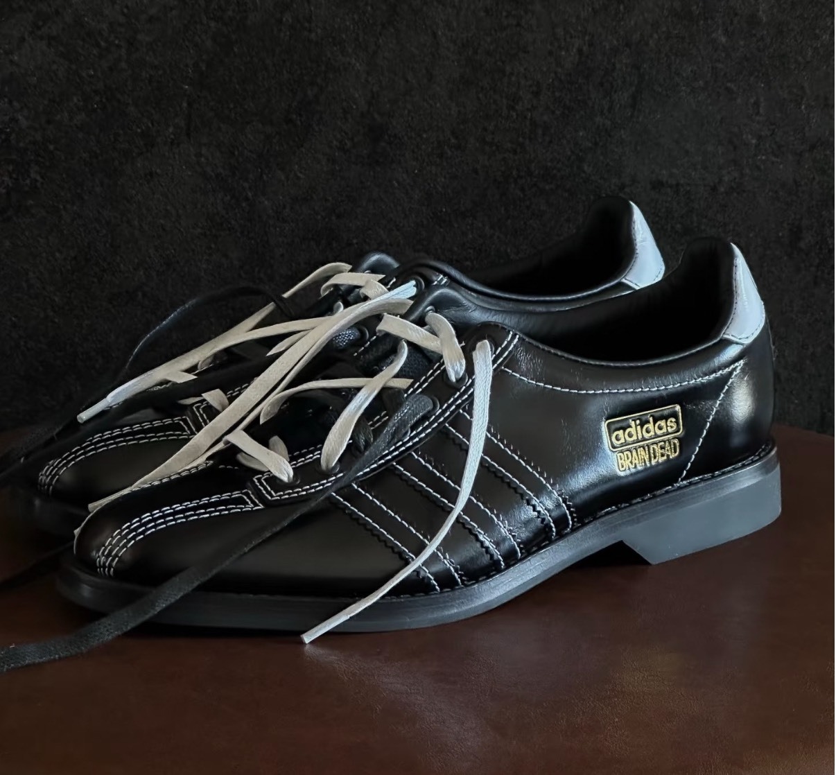 DSM x Brain Dead x adidas 三方聯名保齡球鞋 黑色