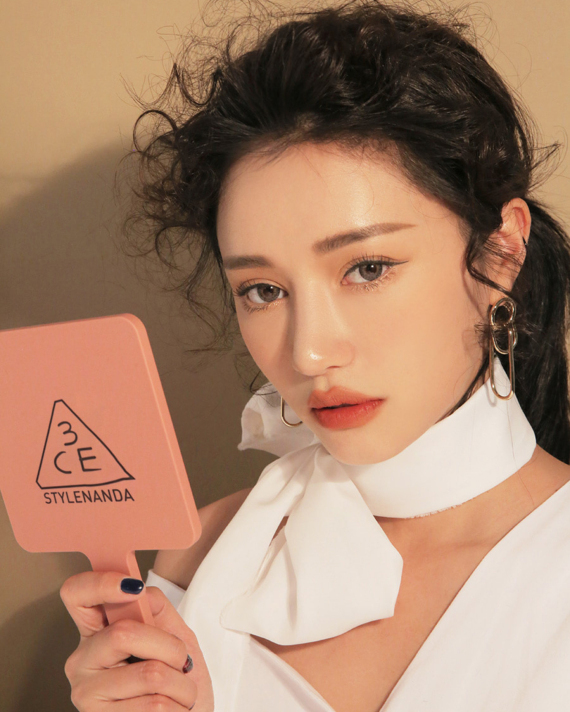 3CE Mood Recipe 方形手鏡 #玫瑰米色